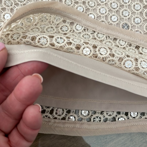 White House Black Market top size small khaki top - Picture 5 of 14